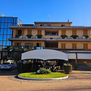 Ai Tigli 3*, Langhirano Italia