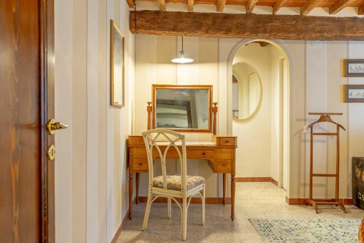 Borgo Studiati Residenza D'Epoca Bed and Breakfast Pugnano Italië