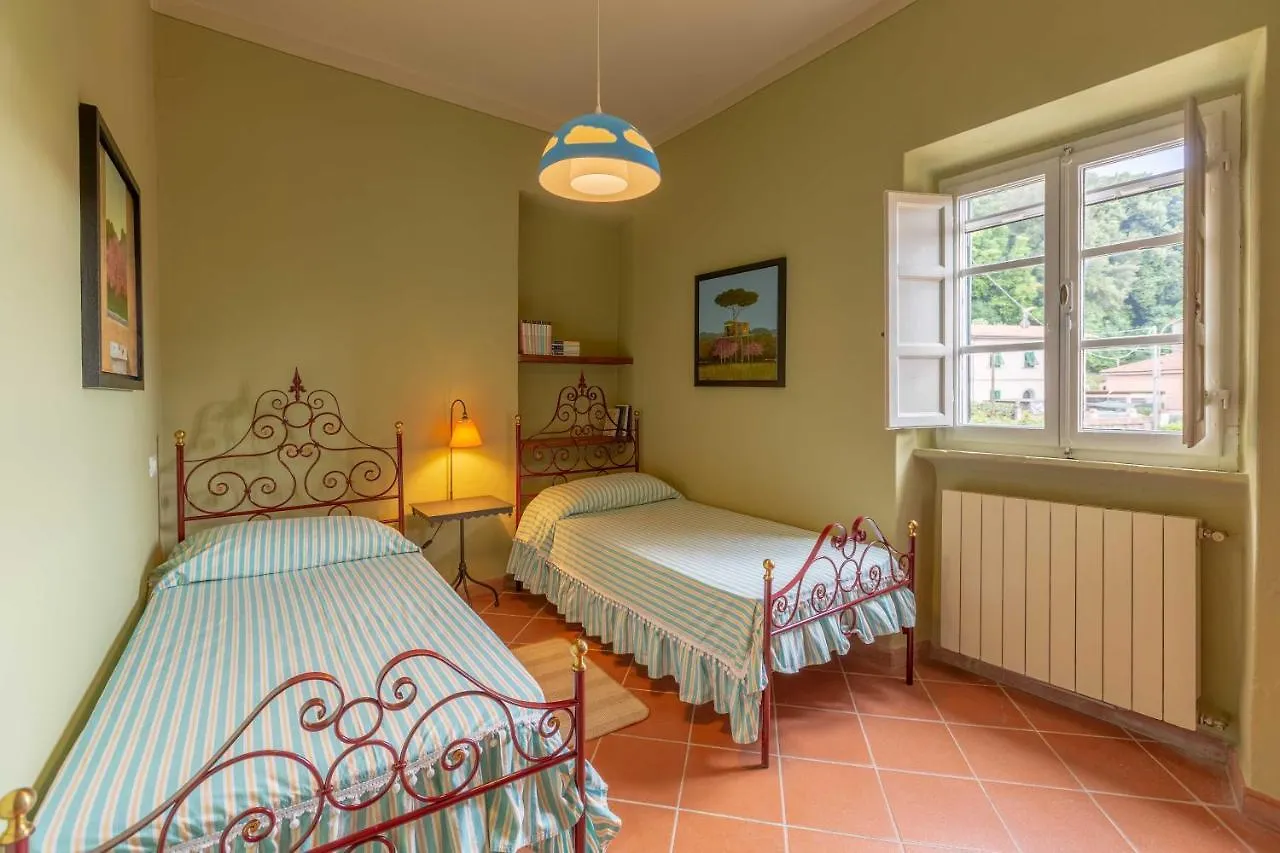 Borgo Studiati Residenza D'Epoca Bed and Breakfast Pugnano 0*,  Italië